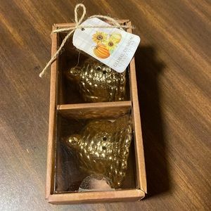 NEW IN BOX GOLD TURKEY SALT & PEPPER SHAKER SET